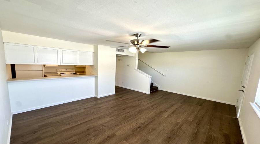 8915 McPherson Rd, LAREDO, Texas 78045, 2 Bedrooms Bedrooms, 5 Rooms Rooms,2 BathroomsBathrooms,Residential,For Rent,8915 McPherson Rd,20263041