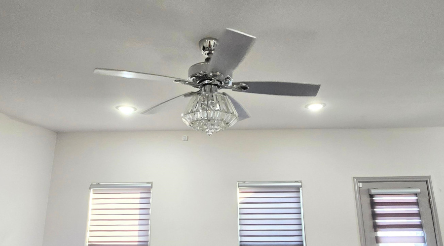 1620 Brownwood St., Laredo, Texas 78046, 3 Bedrooms Bedrooms, 6 Rooms Rooms,2 BathroomsBathrooms,Residential,For Sale,1620 Brownwood St.,20263045