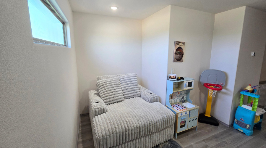 1620 Brownwood St., Laredo, Texas 78046, 3 Bedrooms Bedrooms, 6 Rooms Rooms,2 BathroomsBathrooms,Residential,For Sale,1620 Brownwood St.,20263045