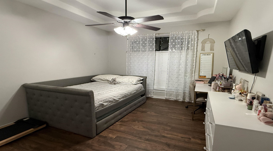 2314 Grisell Dr, Laredo, Texas 78041-2016, 3 Bedrooms Bedrooms, 5 Rooms Rooms,2 BathroomsBathrooms,Residential,For Sale,2314 Grisell Dr,20263046