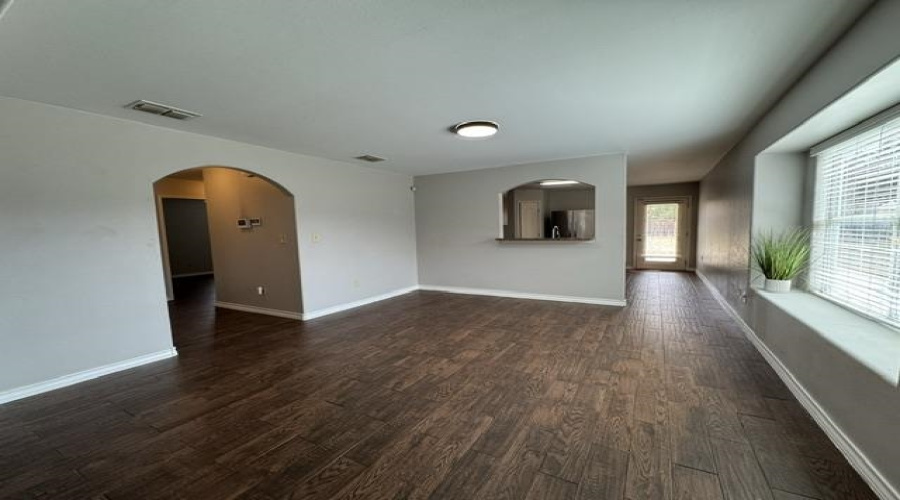 526 Don Jose Dr., Laredo, Texas 78045, 3 Bedrooms Bedrooms, 6 Rooms Rooms,2 BathroomsBathrooms,Residential,For Sale,526 Don Jose Dr.,20263052