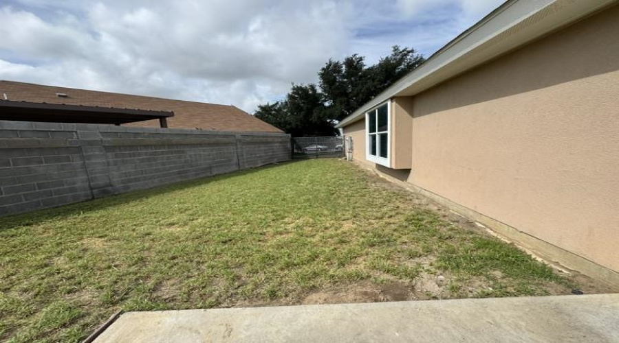 526 Don Jose Dr., Laredo, Texas 78045, 3 Bedrooms Bedrooms, 6 Rooms Rooms,2 BathroomsBathrooms,Residential,For Sale,526 Don Jose Dr.,20263052