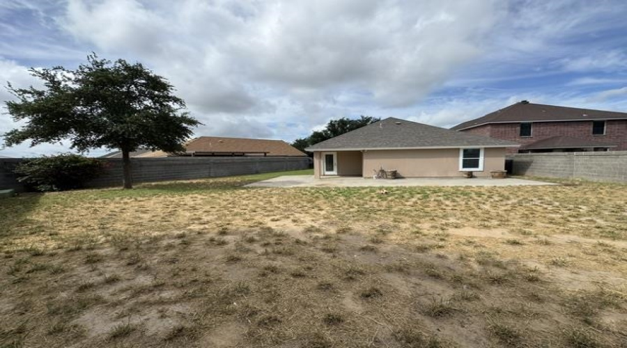 526 Don Jose Dr., Laredo, Texas 78045, 3 Bedrooms Bedrooms, 6 Rooms Rooms,2 BathroomsBathrooms,Residential,For Sale,526 Don Jose Dr.,20263052