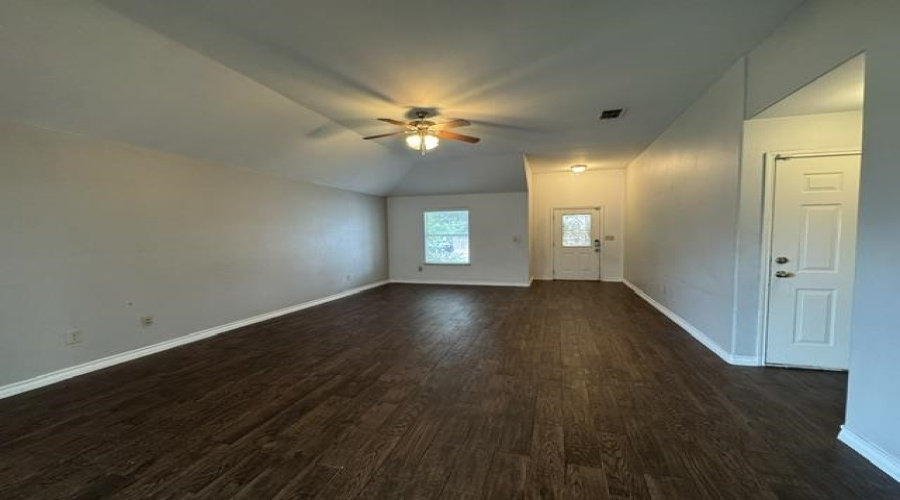 526 Don Jose Dr., Laredo, Texas 78045, 3 Bedrooms Bedrooms, 6 Rooms Rooms,2 BathroomsBathrooms,Residential,For Sale,526 Don Jose Dr.,20263052