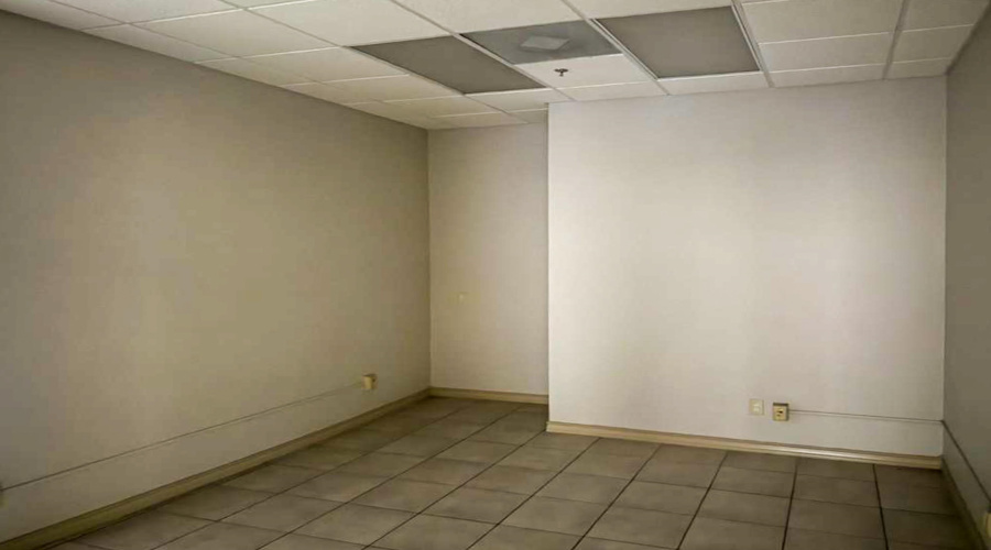14701 Atlanta Dr, Laredo, Texas 78045, 51 Rooms Rooms,4 BathroomsBathrooms,Commercial/industrial,For Rent,14701 Atlanta Dr,20263048