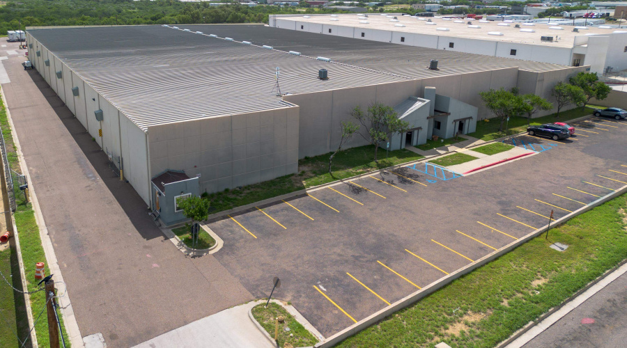 14701 Atlanta Dr, Laredo, Texas 78045, 51 Rooms Rooms,4 BathroomsBathrooms,Commercial/industrial,For Rent,14701 Atlanta Dr,20263048