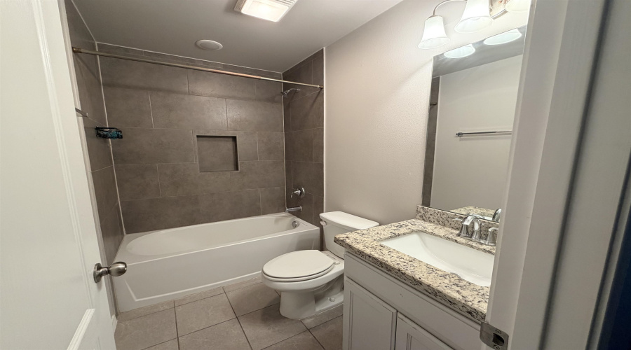 11134 Palmillas Loop, Laredo, Texas 78045, 4 Bedrooms Bedrooms, 7 Rooms Rooms,2 BathroomsBathrooms,Residential,For Rent,11134 Palmillas Loop,20263055