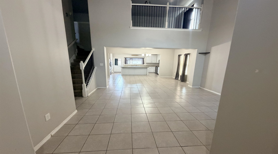 11134 Palmillas Loop, Laredo, Texas 78045, 4 Bedrooms Bedrooms, 7 Rooms Rooms,2 BathroomsBathrooms,Residential,For Rent,11134 Palmillas Loop,20263055