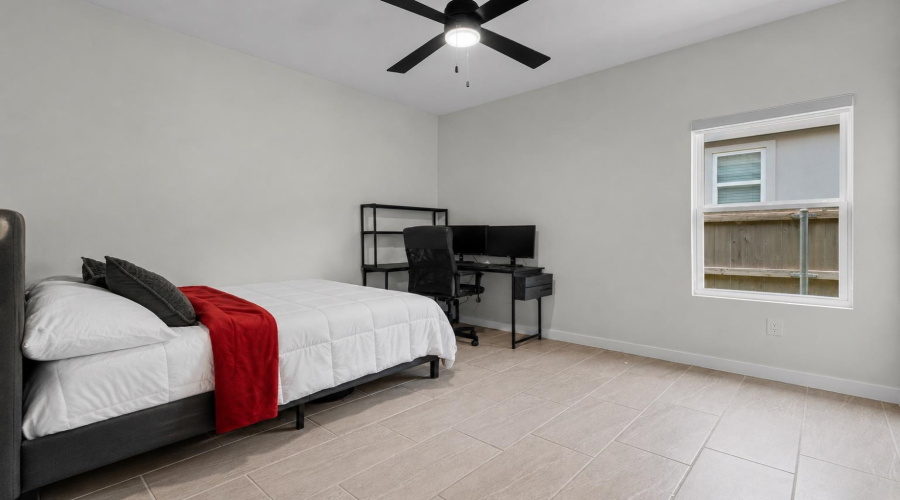 107 Canyon Lake Dr., Laredo, Texas 78045, 4 Bedrooms Bedrooms, 5 Rooms Rooms,2 BathroomsBathrooms,Residential,For Sale,107 Canyon Lake Dr.,20263056