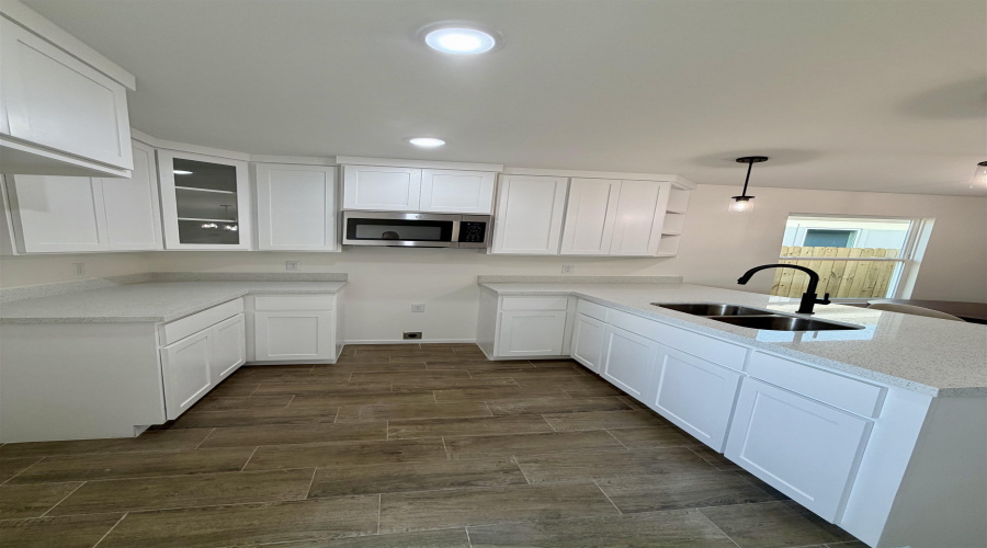 1624 Materia Dr., Laredo, Texas 78046, 3 Bedrooms Bedrooms, 6 Rooms Rooms,2 BathroomsBathrooms,Residential,For Sale,1624 Materia Dr.,20263059