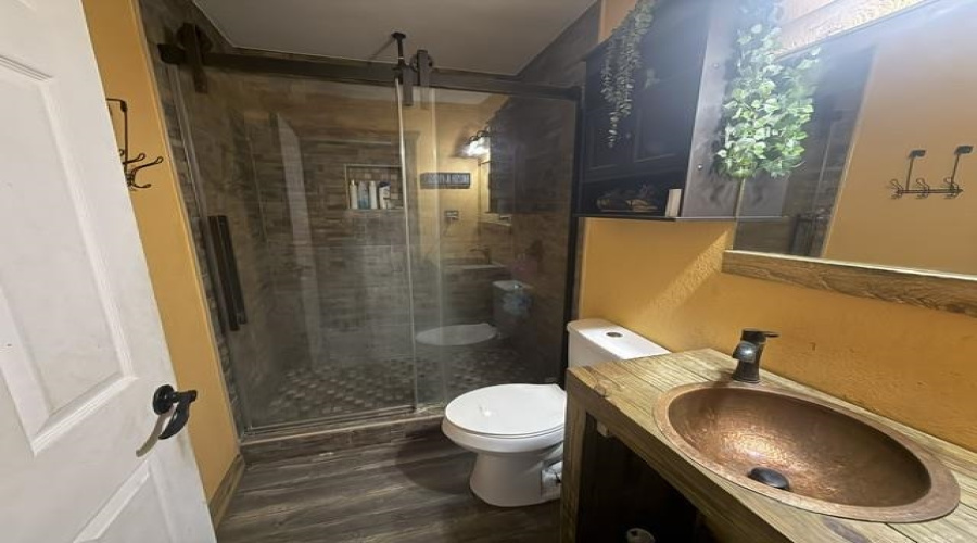 911 Pine Ave., Zapata, Texas 78076, 3 Bedrooms Bedrooms, 5 Rooms Rooms,2 BathroomsBathrooms,Residential,For Sale,911 Pine Ave.,20263060