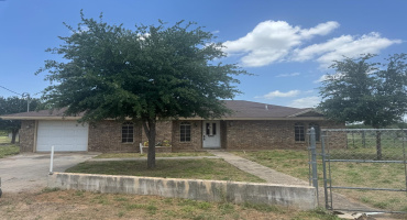 911 Pine Ave., Zapata, Texas 78076, 3 Bedrooms Bedrooms, 5 Rooms Rooms,2 BathroomsBathrooms,Residential,For Sale,911 Pine Ave.,20263060 911 Pine Ave., Zapata, Texas 78076, 3 Bedrooms Bedrooms, 5 Rooms Rooms,2 BathroomsBathrooms,Residential,For Sale,911 Pine Ave.,20263060