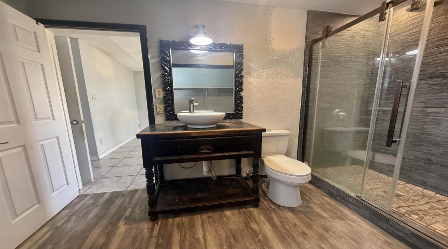 911 Pine Ave., Zapata, Texas 78076, 3 Bedrooms Bedrooms, 5 Rooms Rooms,2 BathroomsBathrooms,Residential,For Sale,911 Pine Ave.,20263060