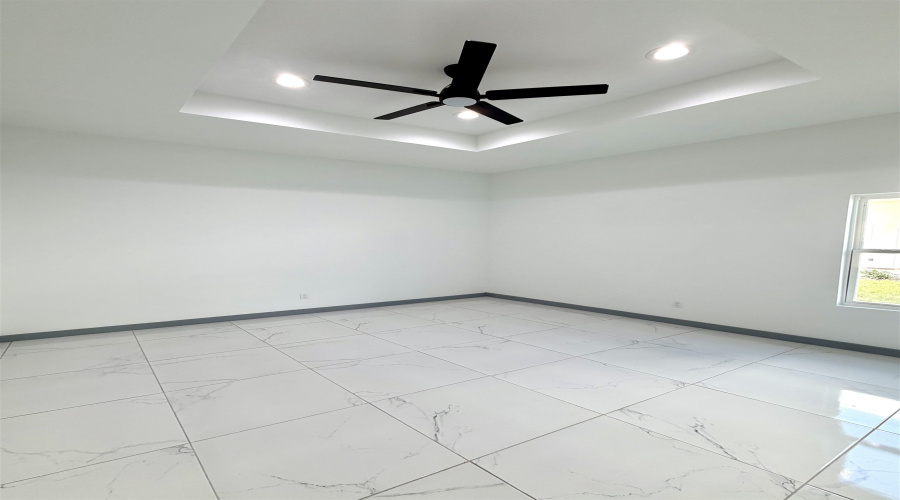 1611 Secretaria Ln., Laredo, Texas 78046, 3 Bedrooms Bedrooms, 6 Rooms Rooms,2 BathroomsBathrooms,Residential,For Sale,1611 Secretaria Ln.,20263061