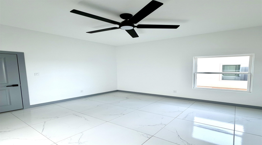 1611 Secretaria Ln., Laredo, Texas 78046, 3 Bedrooms Bedrooms, 6 Rooms Rooms,2 BathroomsBathrooms,Residential,For Sale,1611 Secretaria Ln.,20263061