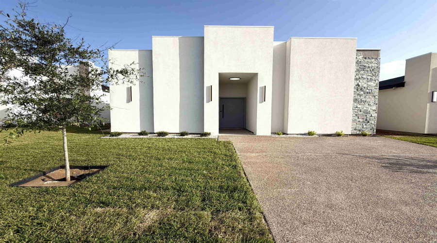 1611 Secretaria Ln., Laredo, Texas 78046, 3 Bedrooms Bedrooms, 6 Rooms Rooms,2 BathroomsBathrooms,Residential,For Sale,1611 Secretaria Ln.,20263061