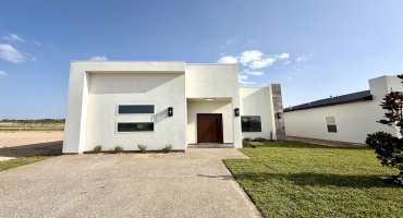 1613 Secretaria Ln., Laredo, Texas 78046, 3 Bedrooms Bedrooms, 5 Rooms Rooms,2 BathroomsBathrooms,Residential,For Sale,1613 Secretaria Ln.,20263062 1613 Secretaria Ln., Laredo, Texas 78046, 3 Bedrooms Bedrooms, 5 Rooms Rooms,2 BathroomsBathrooms,Residential,For Sale,1613 Secretaria Ln.,20263062