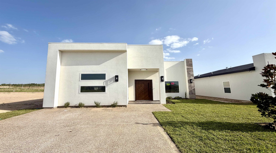 1613 Secretaria Ln., Laredo, Texas 78046, 3 Bedrooms Bedrooms, 5 Rooms Rooms,2 BathroomsBathrooms,Residential,For Sale,1613 Secretaria Ln.,20263062