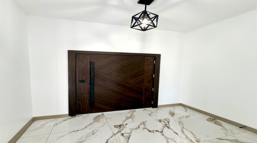 1613 Secretaria Ln., Laredo, Texas 78046, 3 Bedrooms Bedrooms, 5 Rooms Rooms,2 BathroomsBathrooms,Residential,For Sale,1613 Secretaria Ln.,20263062