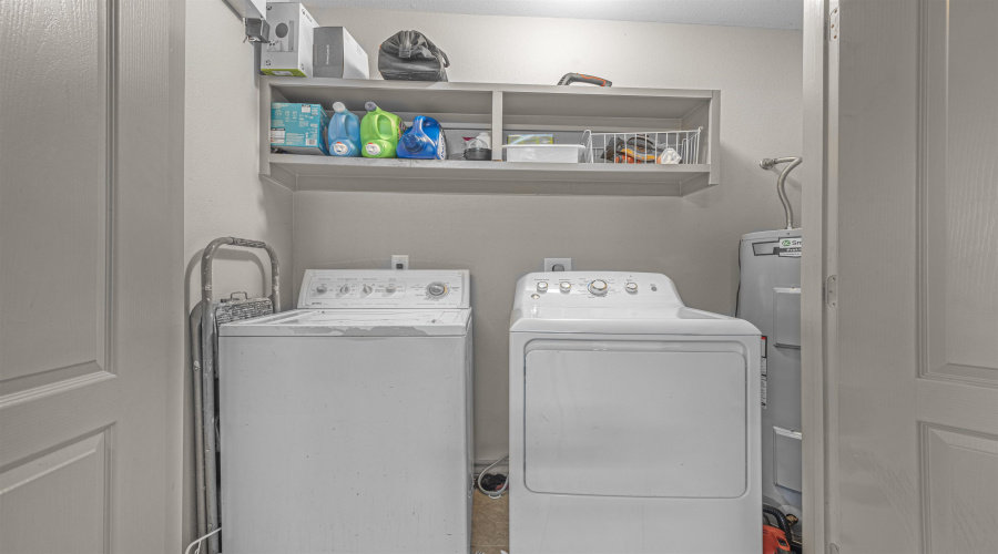 3605 Unknown Hero Dr, Laredo, Texas 78046, 3 Bedrooms Bedrooms, 5 Rooms Rooms,2 BathroomsBathrooms,Residential,For Sale,3605 Unknown Hero Dr,20263065