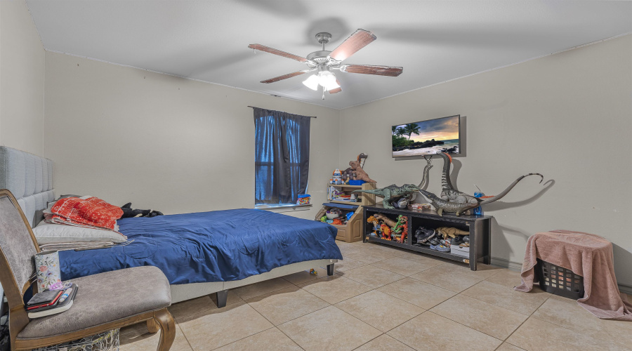 3605 Unknown Hero Dr, Laredo, Texas 78046, 3 Bedrooms Bedrooms, 5 Rooms Rooms,2 BathroomsBathrooms,Residential,For Sale,3605 Unknown Hero Dr,20263065
