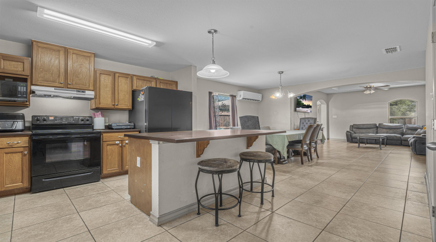 3605 Unknown Hero Dr, Laredo, Texas 78046, 3 Bedrooms Bedrooms, 5 Rooms Rooms,2 BathroomsBathrooms,Residential,For Sale,3605 Unknown Hero Dr,20263065