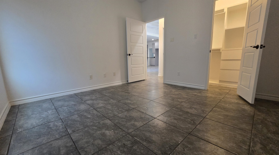 5545 Portugal Lp, Laredo, Texas 78046, 3 Bedrooms Bedrooms, 6 Rooms Rooms,2 BathroomsBathrooms,Residential,For Sale,5545 Portugal Lp,20263066