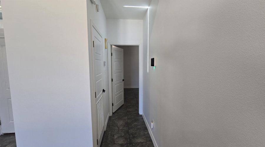 5545 Portugal Lp, Laredo, Texas 78046, 3 Bedrooms Bedrooms, 6 Rooms Rooms,2 BathroomsBathrooms,Residential,For Sale,5545 Portugal Lp,20263066