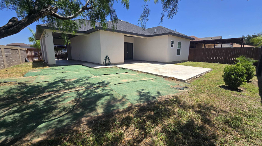 5545 Portugal Lp, Laredo, Texas 78046, 3 Bedrooms Bedrooms, 6 Rooms Rooms,2 BathroomsBathrooms,Residential,For Sale,5545 Portugal Lp,20263066