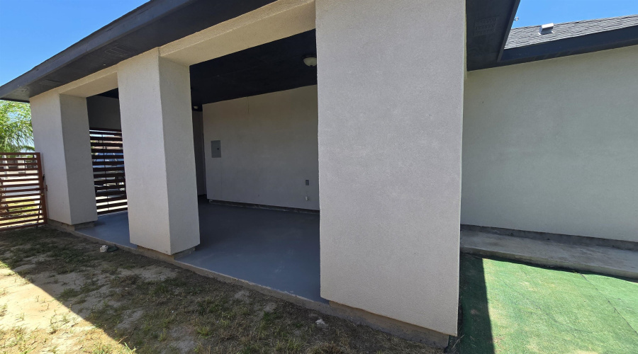 5545 Portugal Lp, Laredo, Texas 78046, 3 Bedrooms Bedrooms, 6 Rooms Rooms,2 BathroomsBathrooms,Residential,For Sale,5545 Portugal Lp,20263066