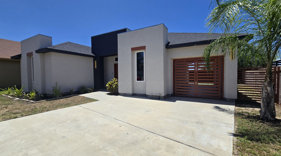 5545 Portugal Lp, Laredo, Texas 78046, 3 Bedrooms Bedrooms, 6 Rooms Rooms,2 BathroomsBathrooms,Residential,For Sale,5545 Portugal Lp,20263066