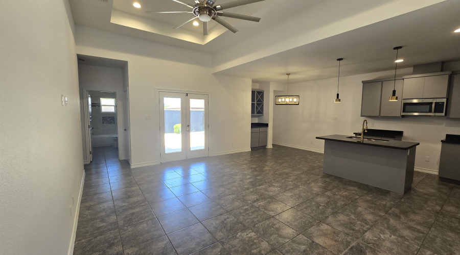 5545 Portugal Lp, Laredo, Texas 78046, 3 Bedrooms Bedrooms, 6 Rooms Rooms,2 BathroomsBathrooms,Residential,For Sale,5545 Portugal Lp,20263066
