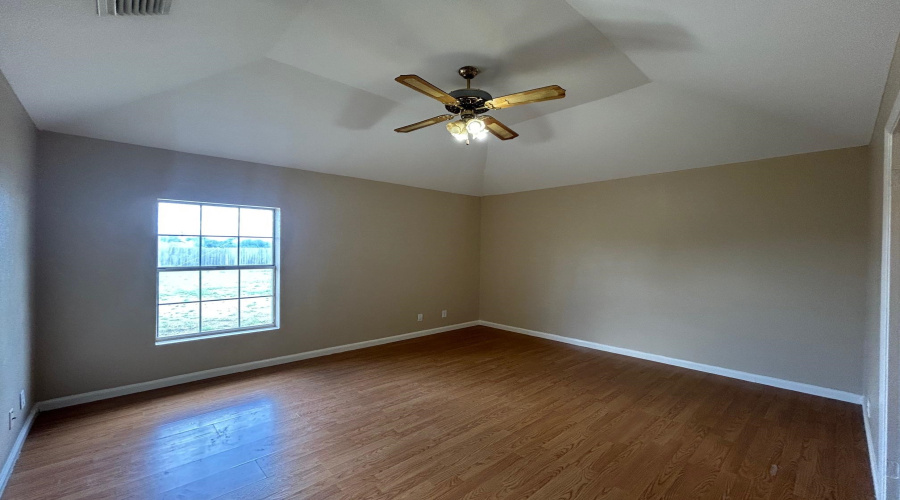 8623 Oakridge Lp, Laredo, Texas 78045, 3 Bedrooms Bedrooms, 5 Rooms Rooms,2 BathroomsBathrooms,Residential,For Rent,8623 Oakridge Lp,20263067