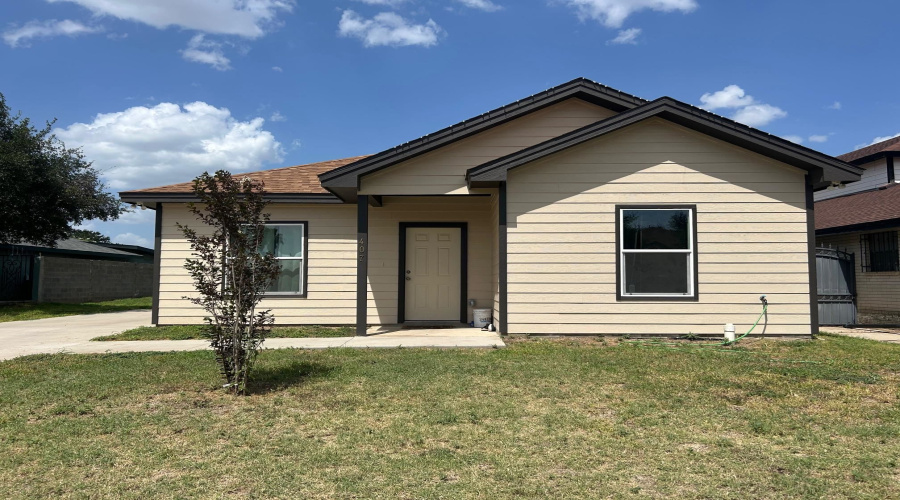 407 Potranca Ct, Laredo, Texas 78045, 3 Bedrooms Bedrooms, 5 Rooms Rooms,2 BathroomsBathrooms,Residential,For Rent,407 Potranca Ct,20263068