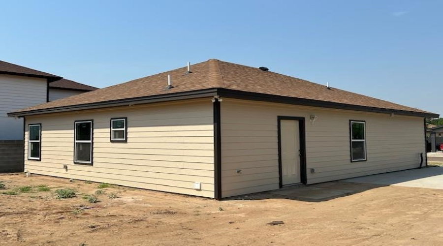 407 Potranca Ct, Laredo, Texas 78045, 3 Bedrooms Bedrooms, 5 Rooms Rooms,2 BathroomsBathrooms,Residential,For Rent,407 Potranca Ct,20263068