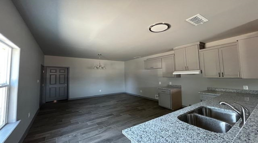 407 Potranca Ct, Laredo, Texas 78045, 3 Bedrooms Bedrooms, 5 Rooms Rooms,2 BathroomsBathrooms,Residential,For Rent,407 Potranca Ct,20263068