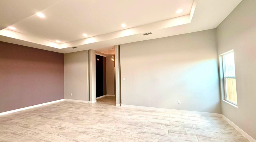 128 Lusitano Dr., Laredo, Texas 78046-7804, 3 Bedrooms Bedrooms, 4 Rooms Rooms,2 BathroomsBathrooms,Residential,For Sale,128 Lusitano Dr.,20263070