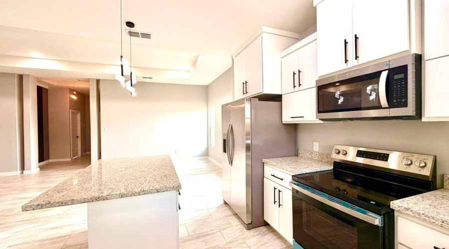 128 Lusitano Dr., Laredo, Texas 78046-7804, 3 Bedrooms Bedrooms, 4 Rooms Rooms,2 BathroomsBathrooms,Residential,For Sale,128 Lusitano Dr.,20263070