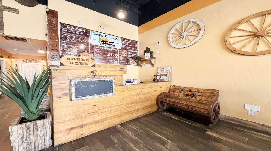 2402 Jacaman Rd, LAREDO, Texas 78041, 6 Rooms Rooms,1 BathroomBathrooms,Commercial retail/office,For Rent,2402 Jacaman Rd,20263076