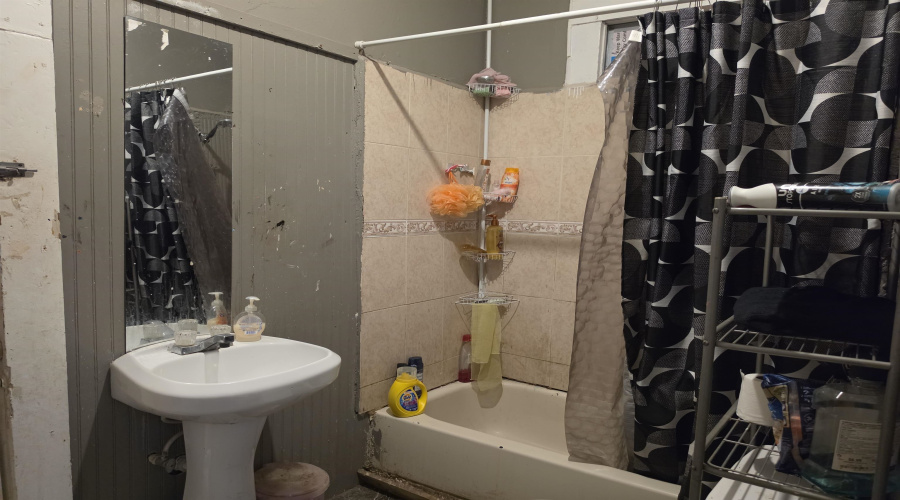 1120 Scott St, LAREDO, Texas 78040, ,Multi-family,For Sale,1120 Scott St,20263073