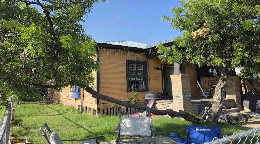 1120 Scott St, LAREDO, Texas 78040, ,Multi-family,For Sale,1120 Scott St,20263073