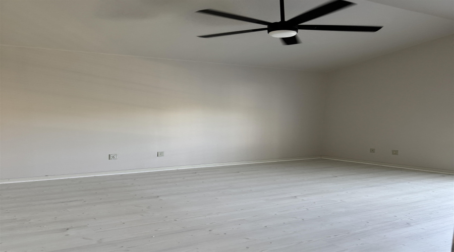 2445 Monarch Dr, Laredo, Texas 78045, 2 Bedrooms Bedrooms, 5 Rooms Rooms,1 BathroomBathrooms,Residential,For Rent,2445 Monarch Dr,20263072
