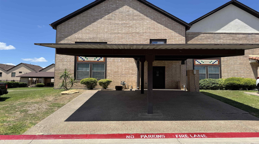2445 Monarch Dr, Laredo, Texas 78045, 2 Bedrooms Bedrooms, 5 Rooms Rooms,1 BathroomBathrooms,Residential,For Rent,2445 Monarch Dr,20263072