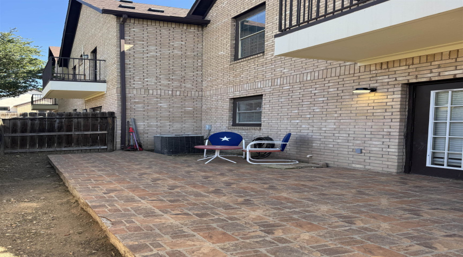 2445 Monarch Dr, Laredo, Texas 78045, 2 Bedrooms Bedrooms, 5 Rooms Rooms,1 BathroomBathrooms,Residential,For Rent,2445 Monarch Dr,20263072