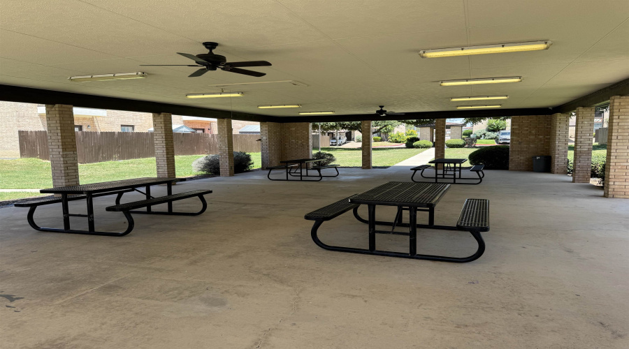 2445 Monarch Dr, Laredo, Texas 78045, 2 Bedrooms Bedrooms, 5 Rooms Rooms,1 BathroomBathrooms,Residential,For Rent,2445 Monarch Dr,20263072