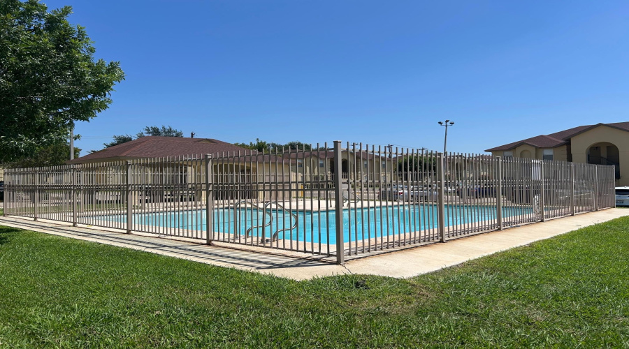 9804 Cantera Ct, Laredo, Texas 78045, 3 Bedrooms Bedrooms, 6 Rooms Rooms,2 BathroomsBathrooms,Residential,For Rent,9804 Cantera Ct,20263075