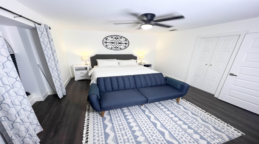 402 St Thomas Dr, Laredo, Texas 78045-0000, 4 Bedrooms Bedrooms, 10 Rooms Rooms,4 BathroomsBathrooms,Residential,For Sale,402 St Thomas Dr,20263077