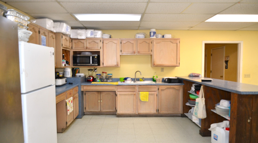 220 W Hillside Rd, Laredo, Texas 78041-6903, 1 Room Rooms,3 BathroomsBathrooms,Commercial retail/office,For Sale,220 W Hillside Rd,20263080