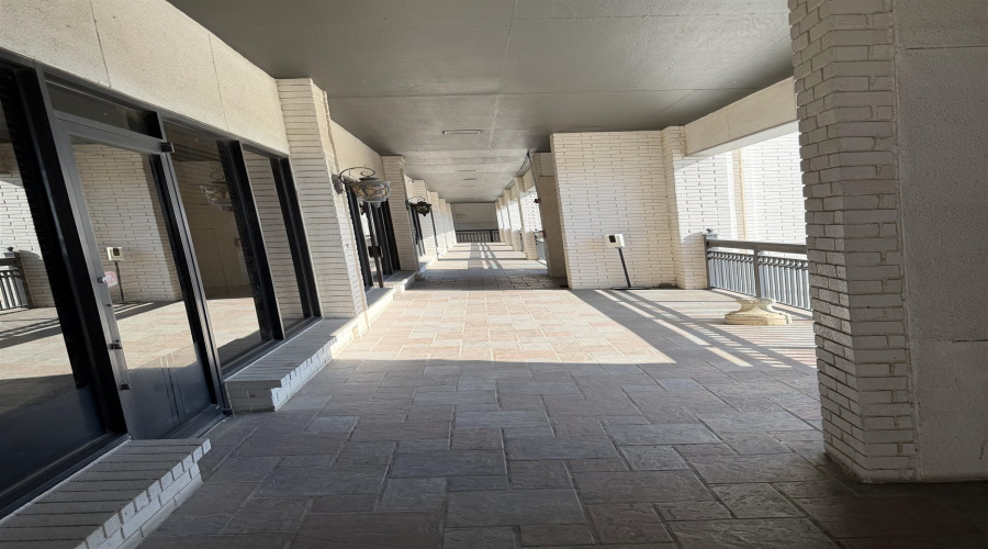 6262 McPherson Rd, Laredo, Texas 78045, 1 Room Rooms,1 BathroomBathrooms,Commercial retail/office,For Rent,6262 McPherson Rd,20263089