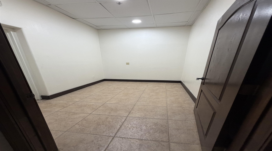6262 McPherson Rd, Laredo, Texas 78045, 1 Room Rooms,1 BathroomBathrooms,Commercial retail/office,For Rent,6262 McPherson Rd,20263089
